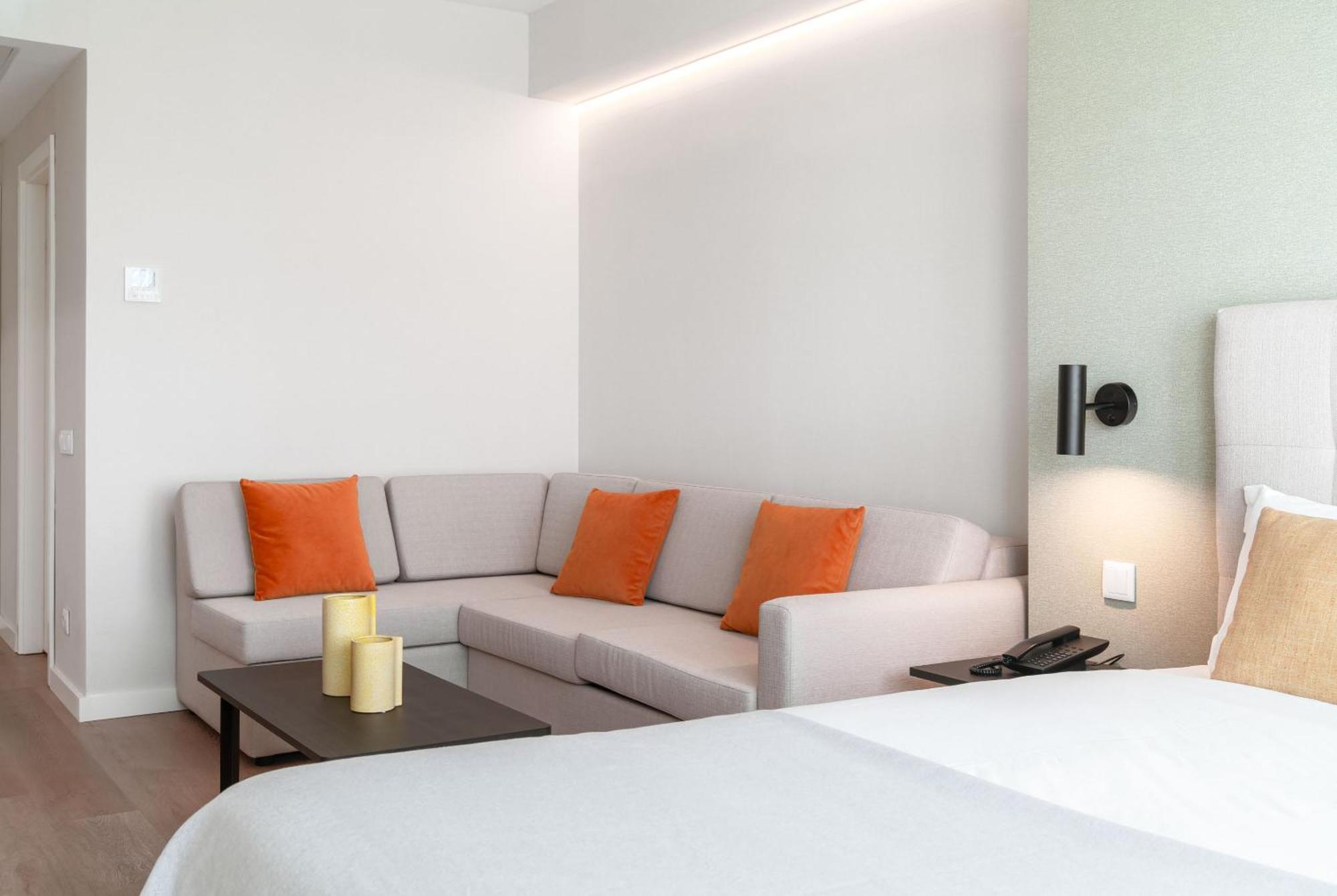 Apartment Limehome Defensores De Chaves