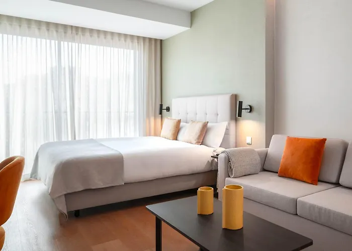 Limehome Lisbon Defensores De Chaves