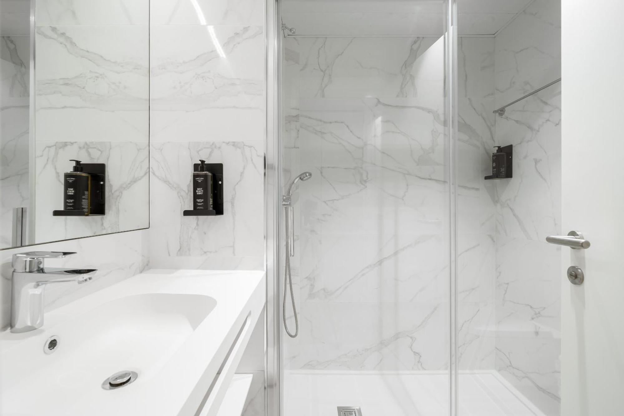 Appartement Limehome Defensores De Chaves Lisboa